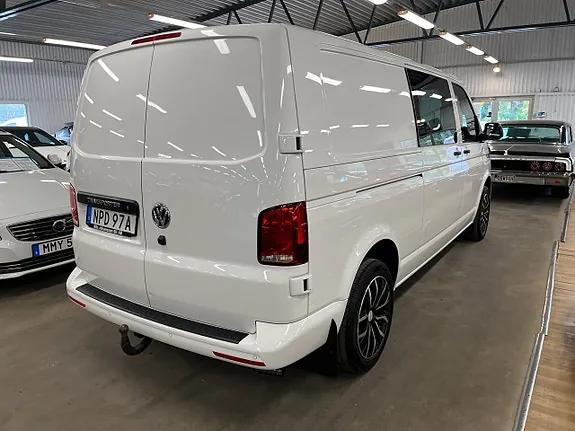 Volkswagen Transporter 2023 photo 4