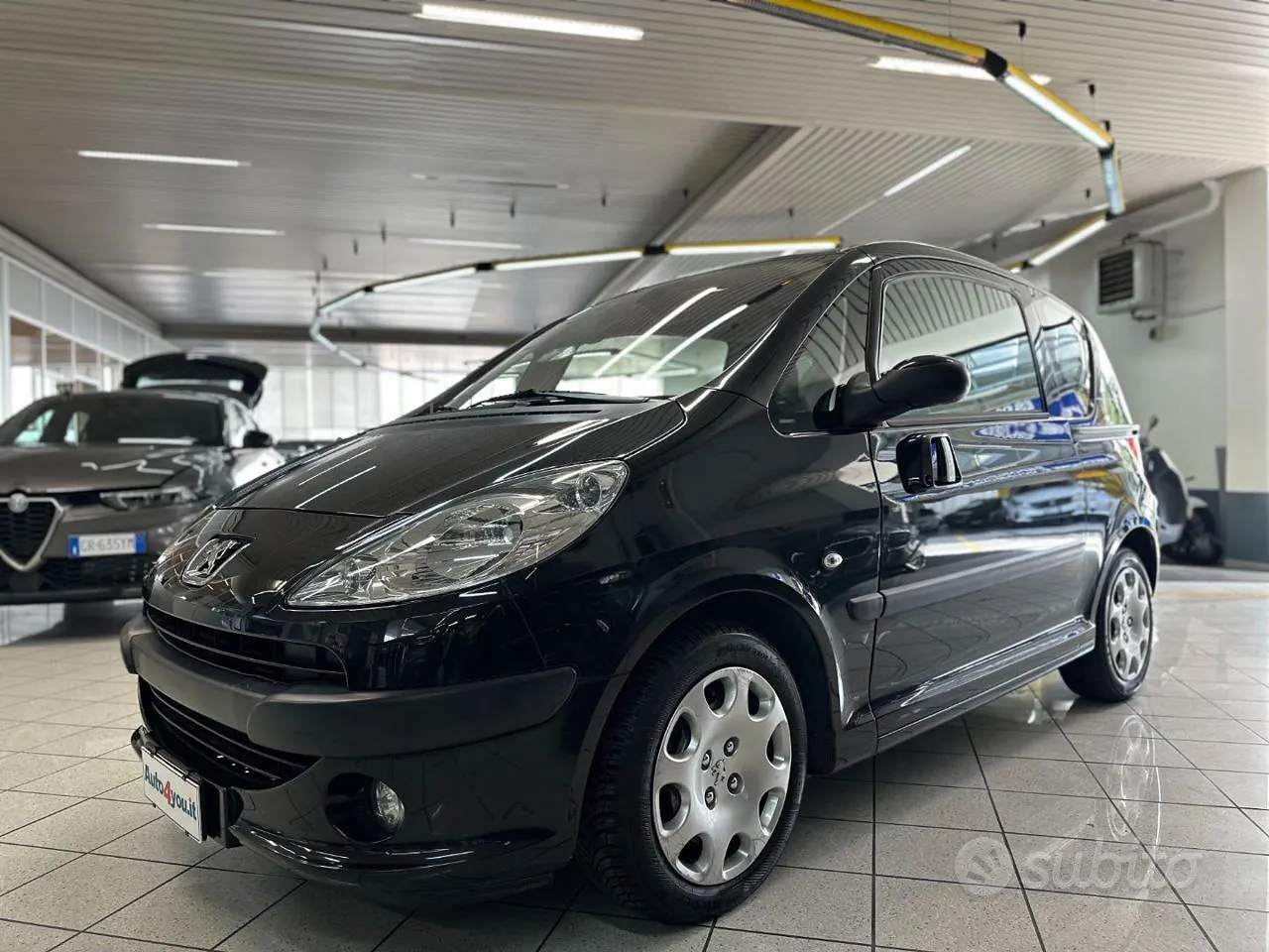 Peugeot 1007 2008 photo 2