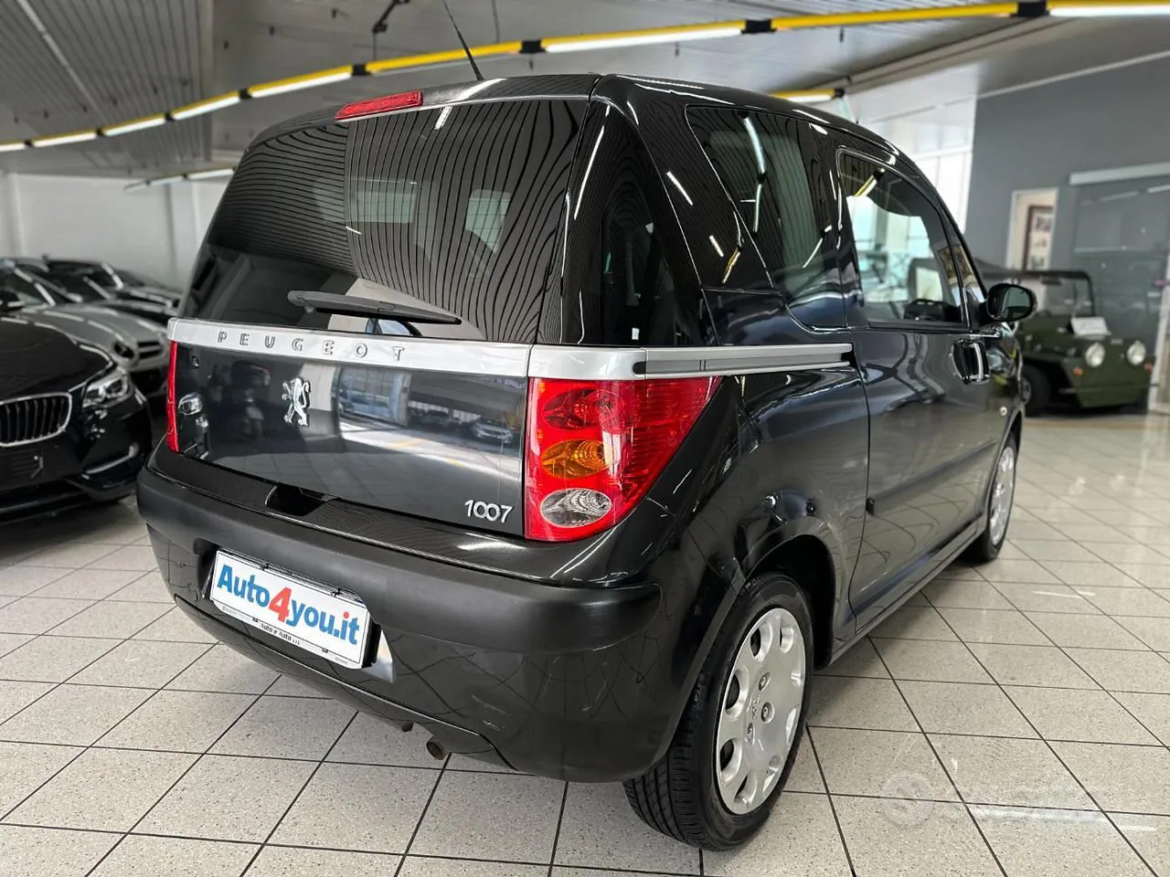 Peugeot 1007 2008 photo 3