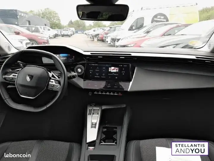 Peugeot 308 2024 photo 2