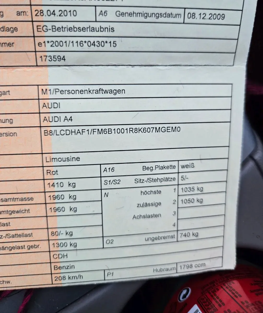 Audi A4 2010 photo 3