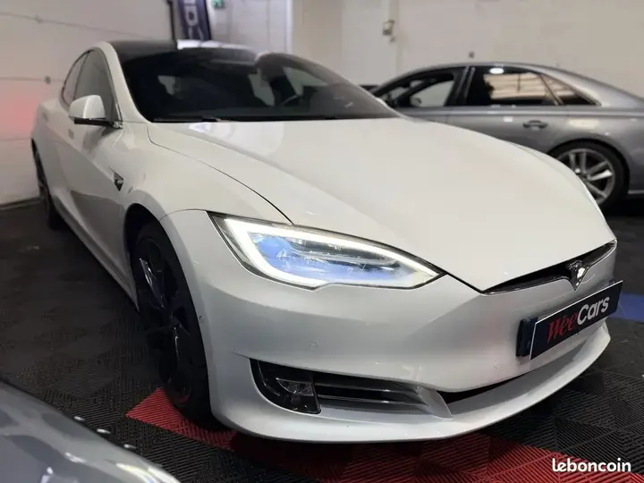 Tesla Model S 2019 photo 3