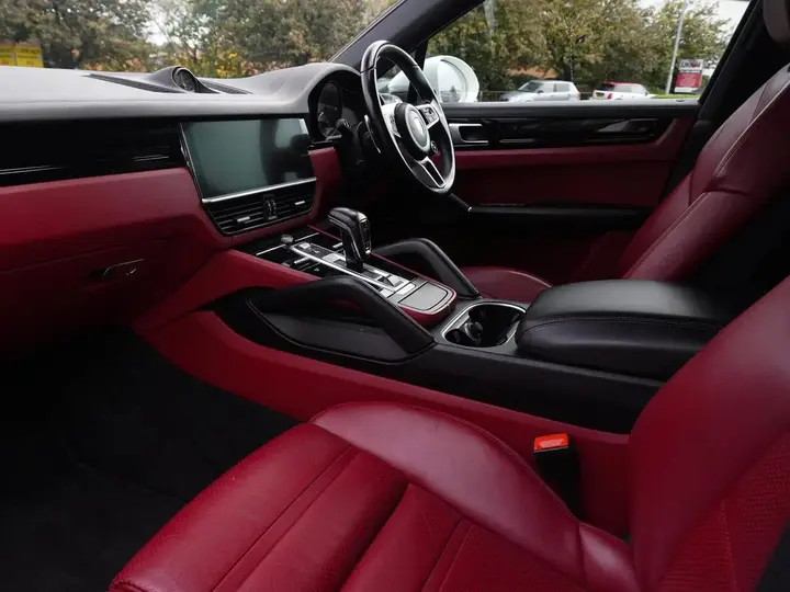 Porsche Cayenne 2022 photo 3