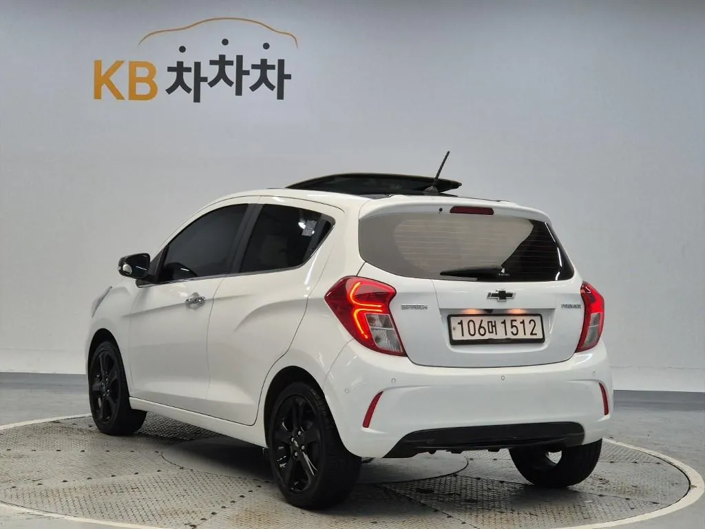 Chevrolet Spark 2021 photo 2