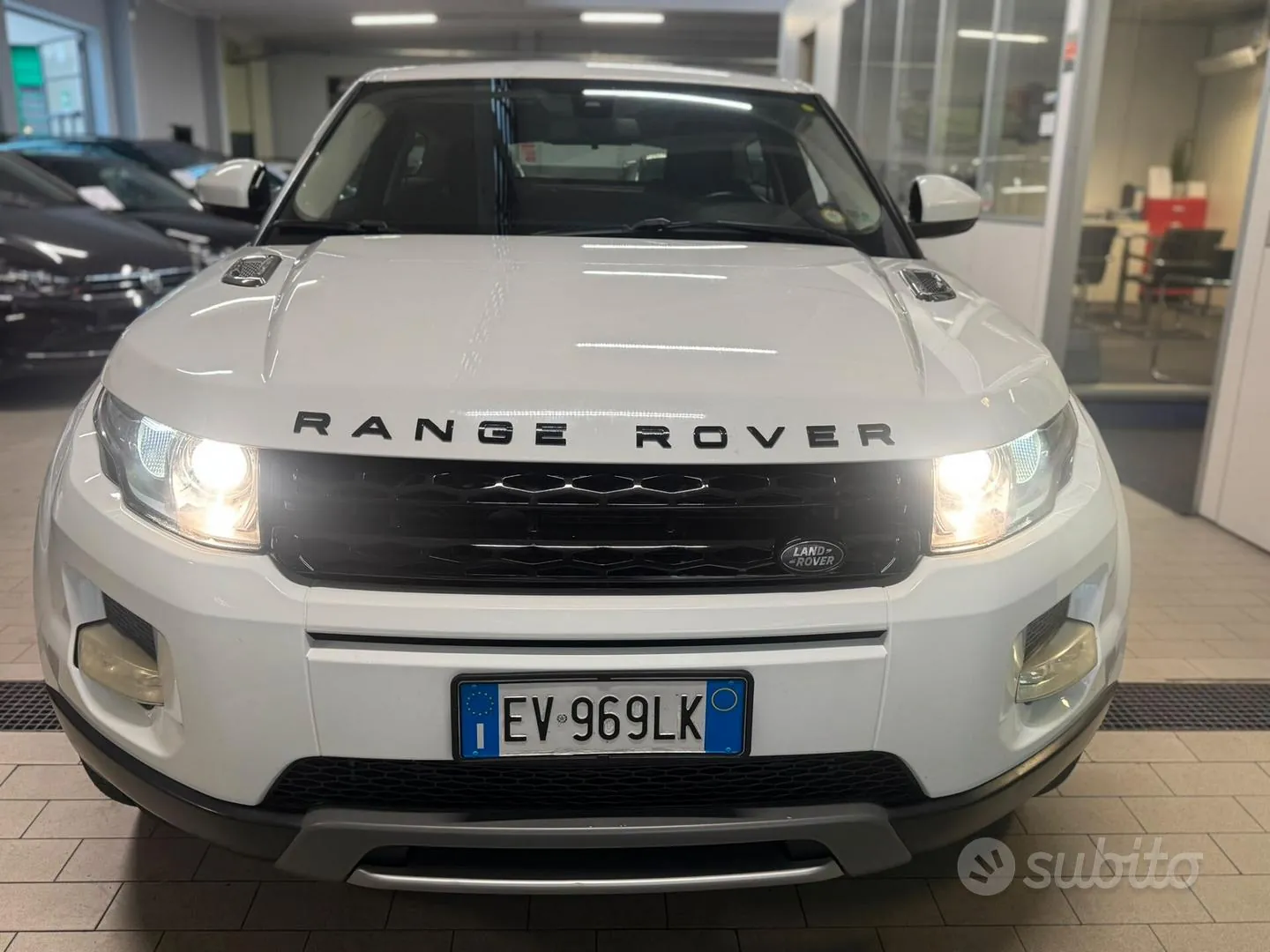 Land Rover Range Rover Evoque 2014 photo 2