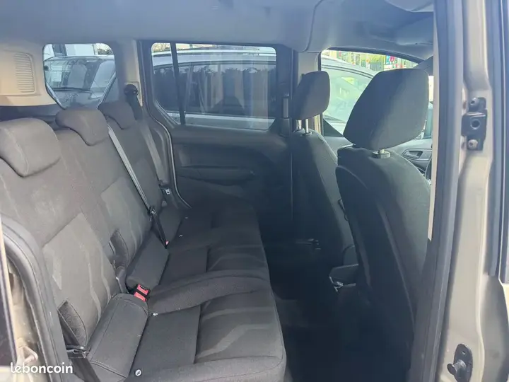Ford Tourneo Connect 2015 photo 3