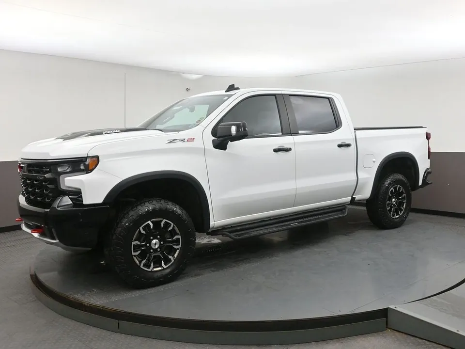 Chevrolet Silverado 1500 2024 photo 3
