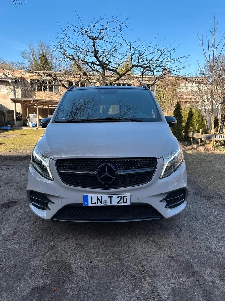Mercedes-Benz V-Class