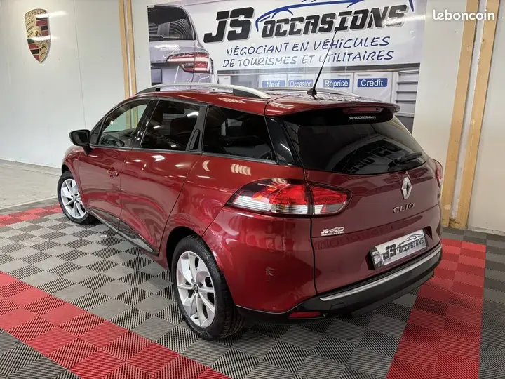 Renault Clio 2017 photo 2