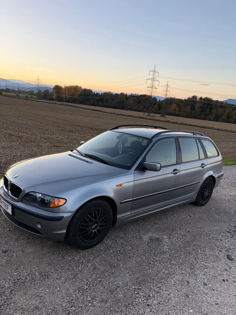 BMW 3 Series 2004 photo 3