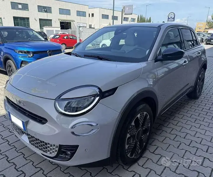 Fiat 600 2024 photo 2
