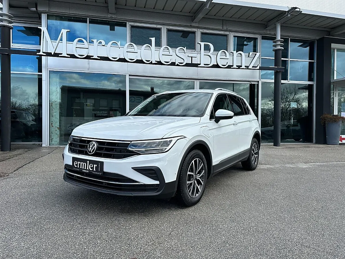 Volkswagen Tiguan 2021 photo 2