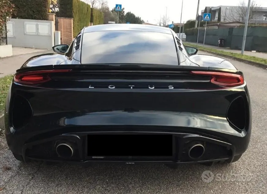 Lotus Emira 2024 photo 5