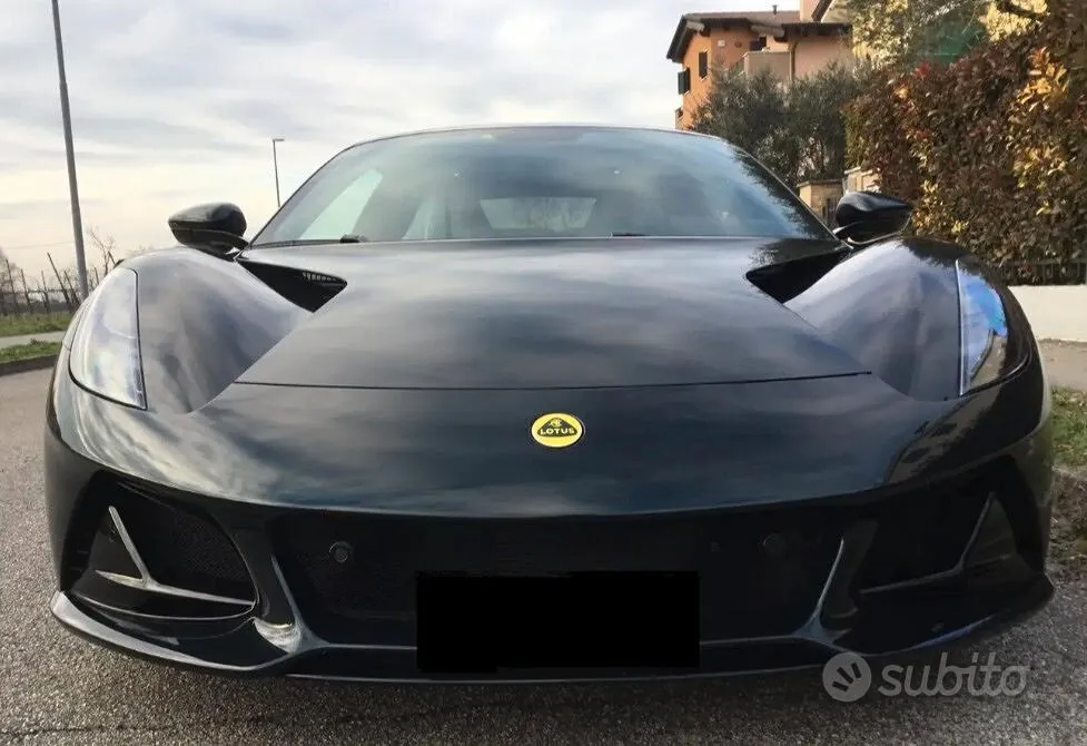 Lotus Emira 2024 photo 2