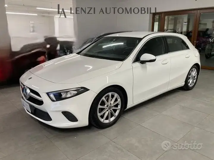 Mercedes-Benz A-Class 2018 photo 3