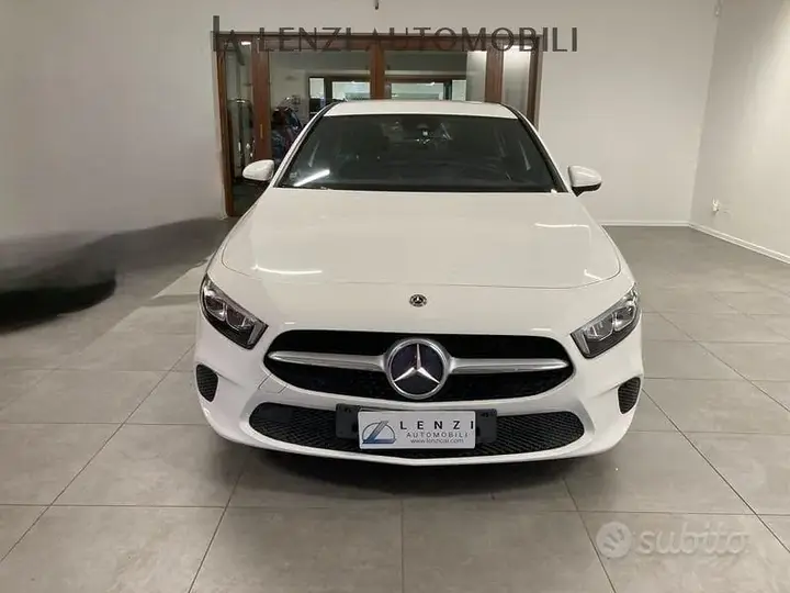 Mercedes-Benz A-Class 2018 photo 2