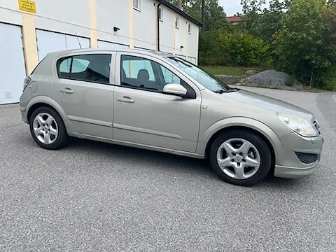 Opel Astra 2008 photo 3