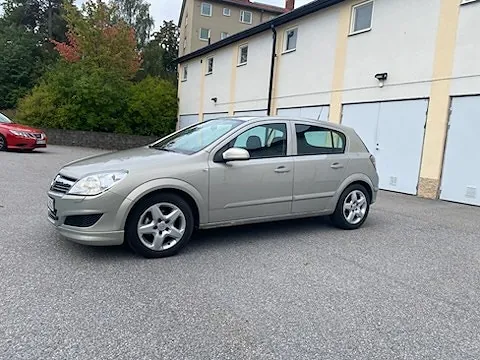 Opel Astra 2008 photo 2