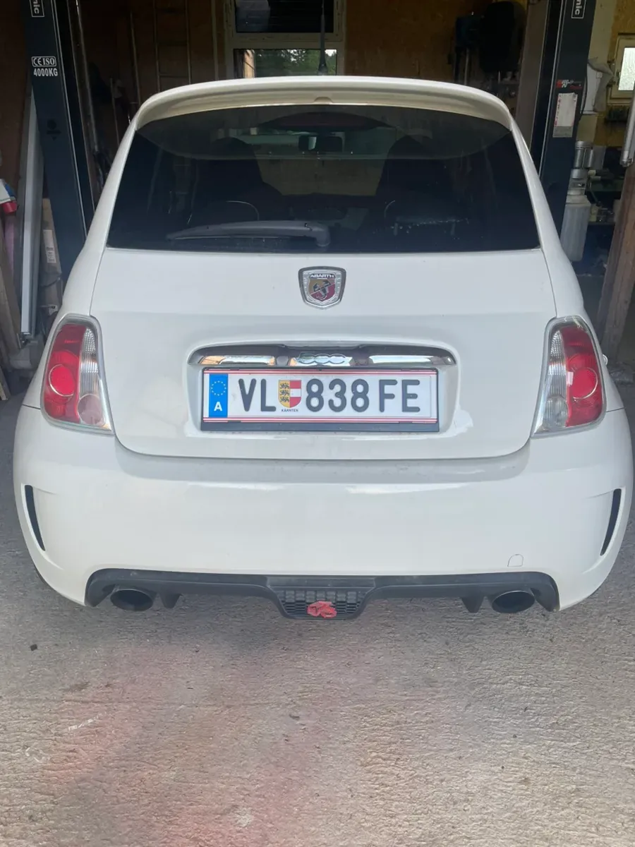Fiat 500 Abarth 2009 photo 2