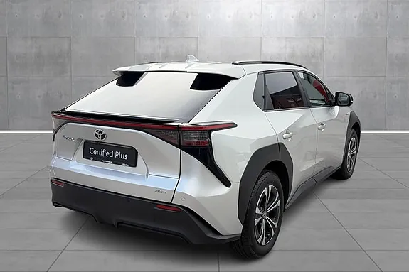 Toyota Bz4X 2023 photo 5