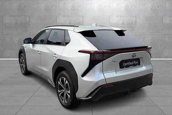Toyota Bz4X 2023 photo 3