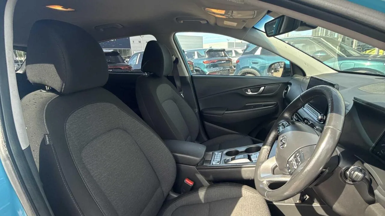 Hyundai Kona 2023 photo 3