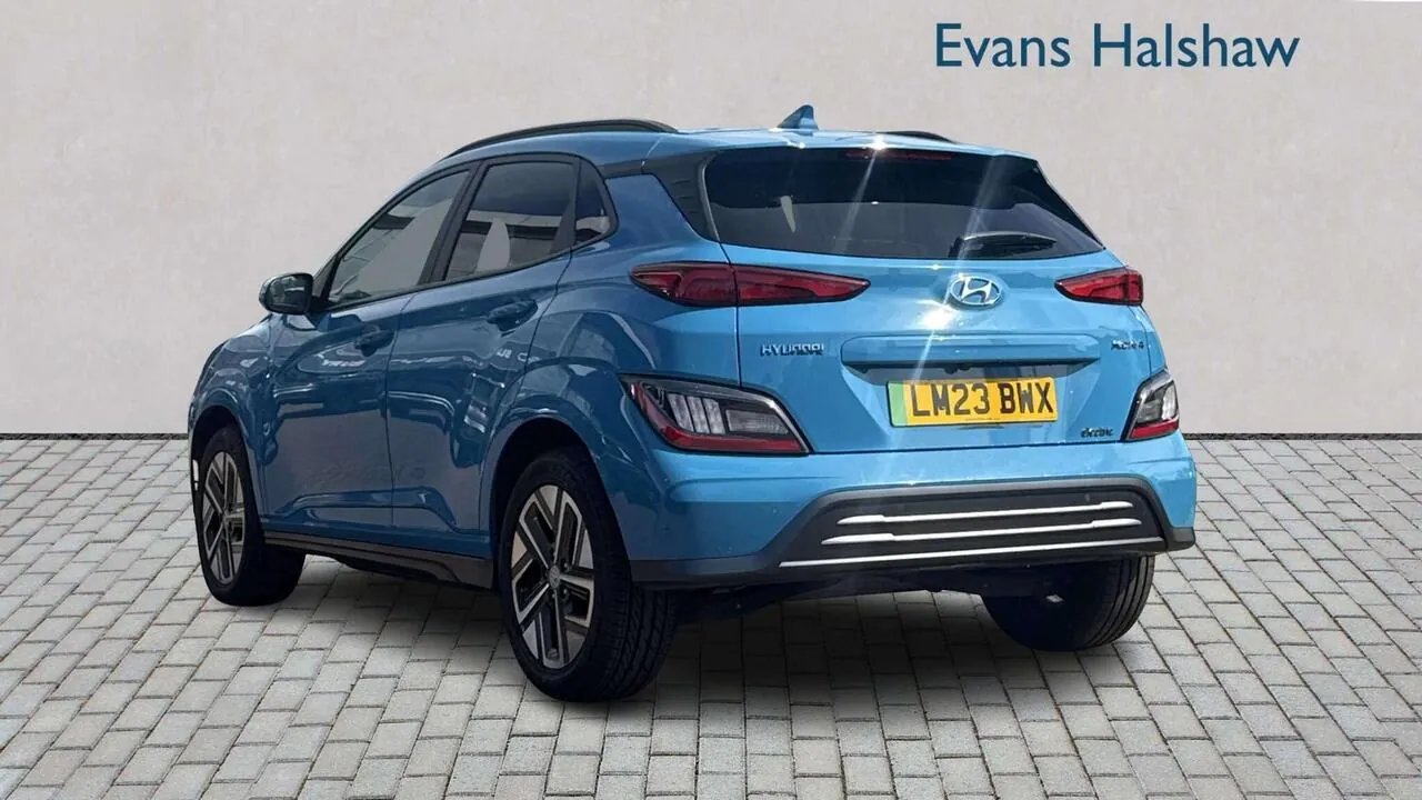 Hyundai Kona 2023 photo 2