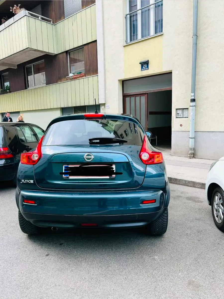 Nissan Juke 2013 photo 2