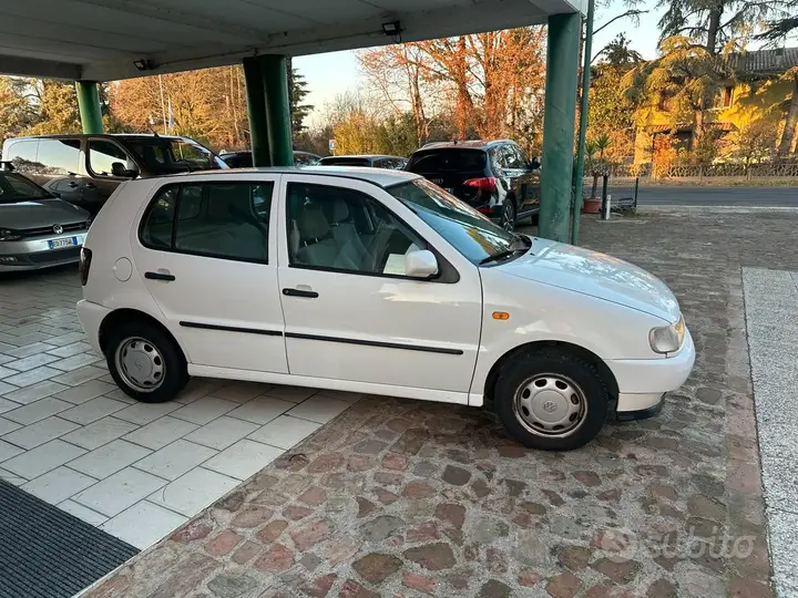 Volkswagen Polo 1995 photo 4