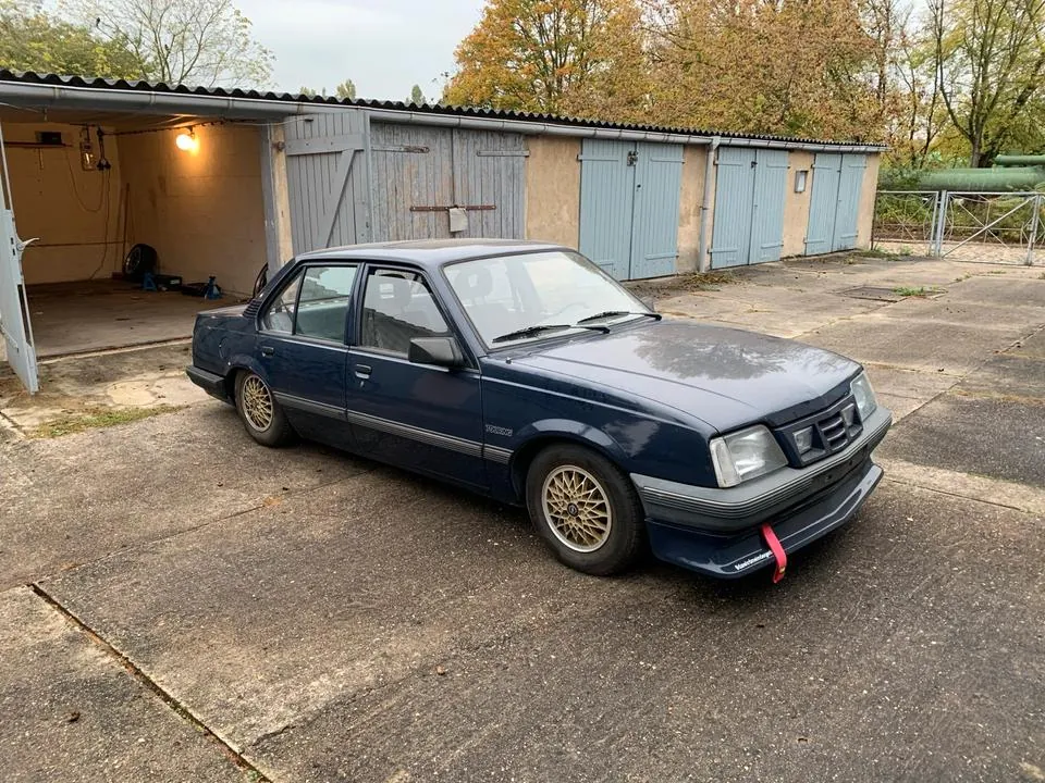 Opel Ascona