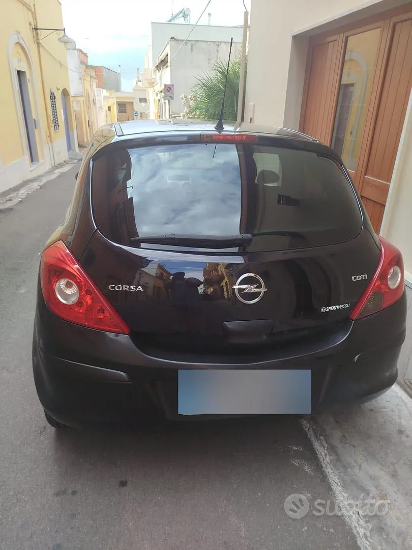 Opel Corsa 2011 photo 3