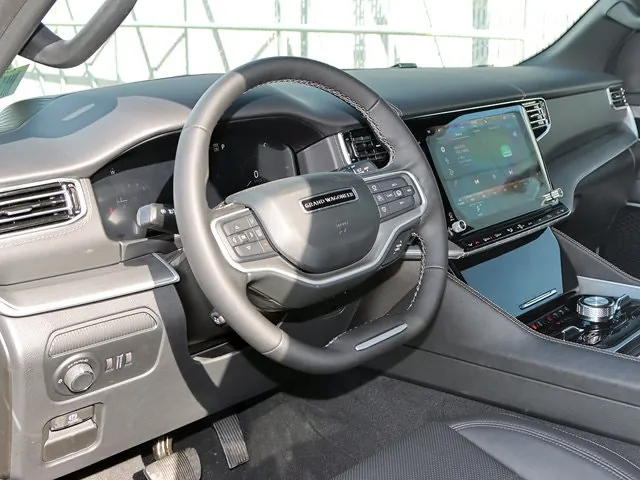 Jeep Grand Wagoneer 2026 photo 5