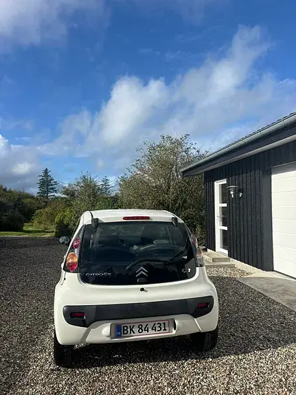Citroen C1 2011 photo 3