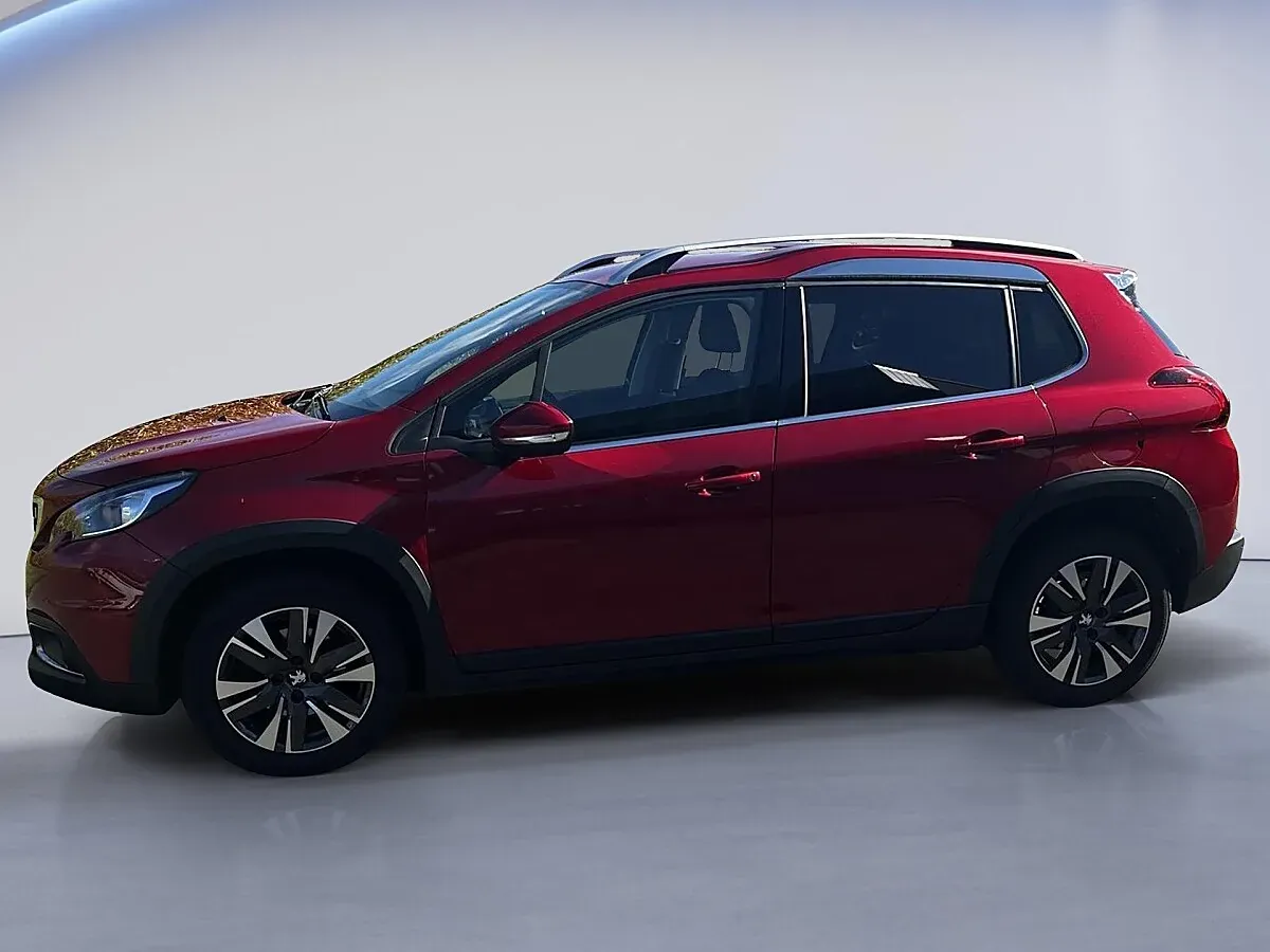 Peugeot 2008 2019 photo 2