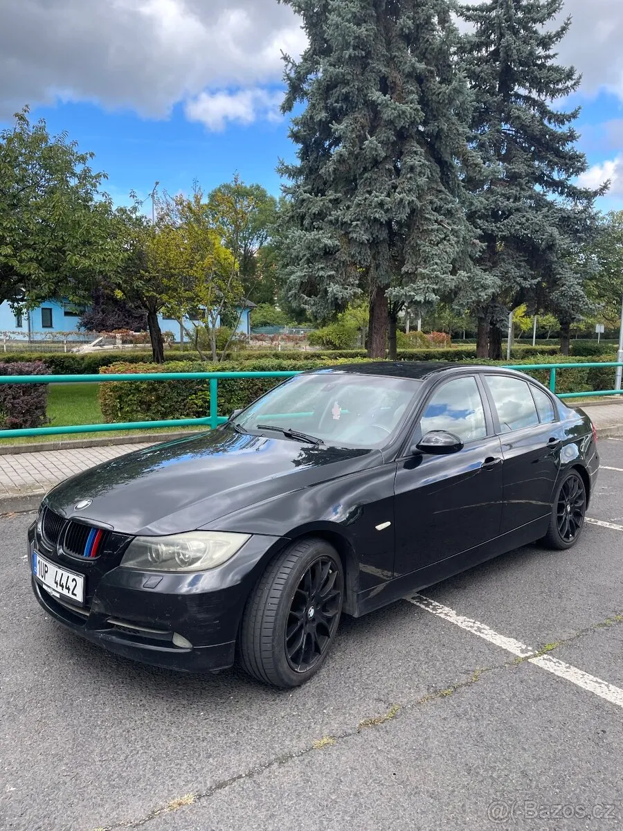 BMW 320I 2005 photo 4