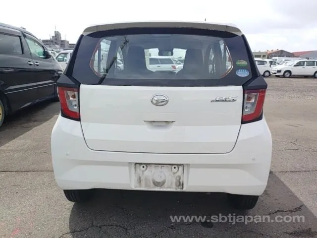 Daihatsu Mira 2018 photo 5