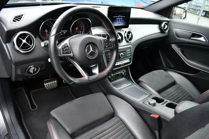 Mercedes-Benz Gla 2017 photo 3