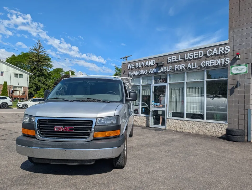 GMC Savana 2016 photo 4