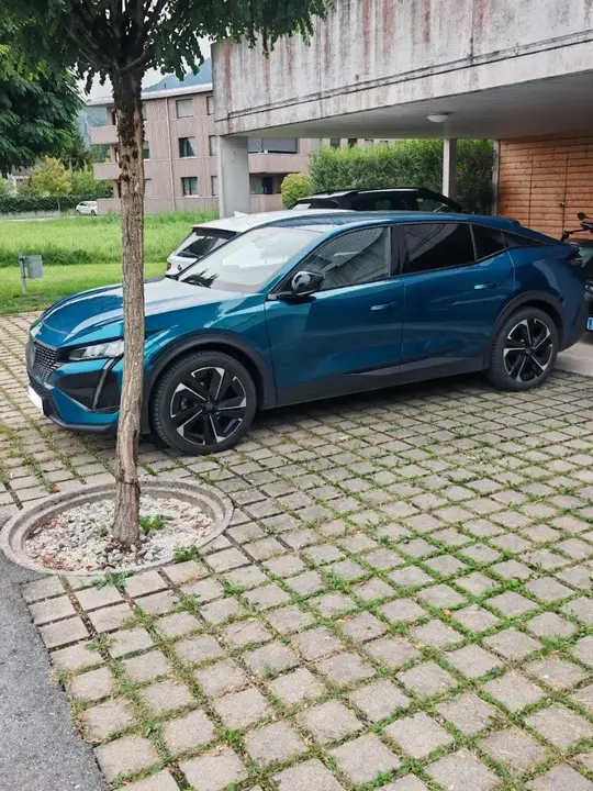 Peugeot 408 2023 photo 3
