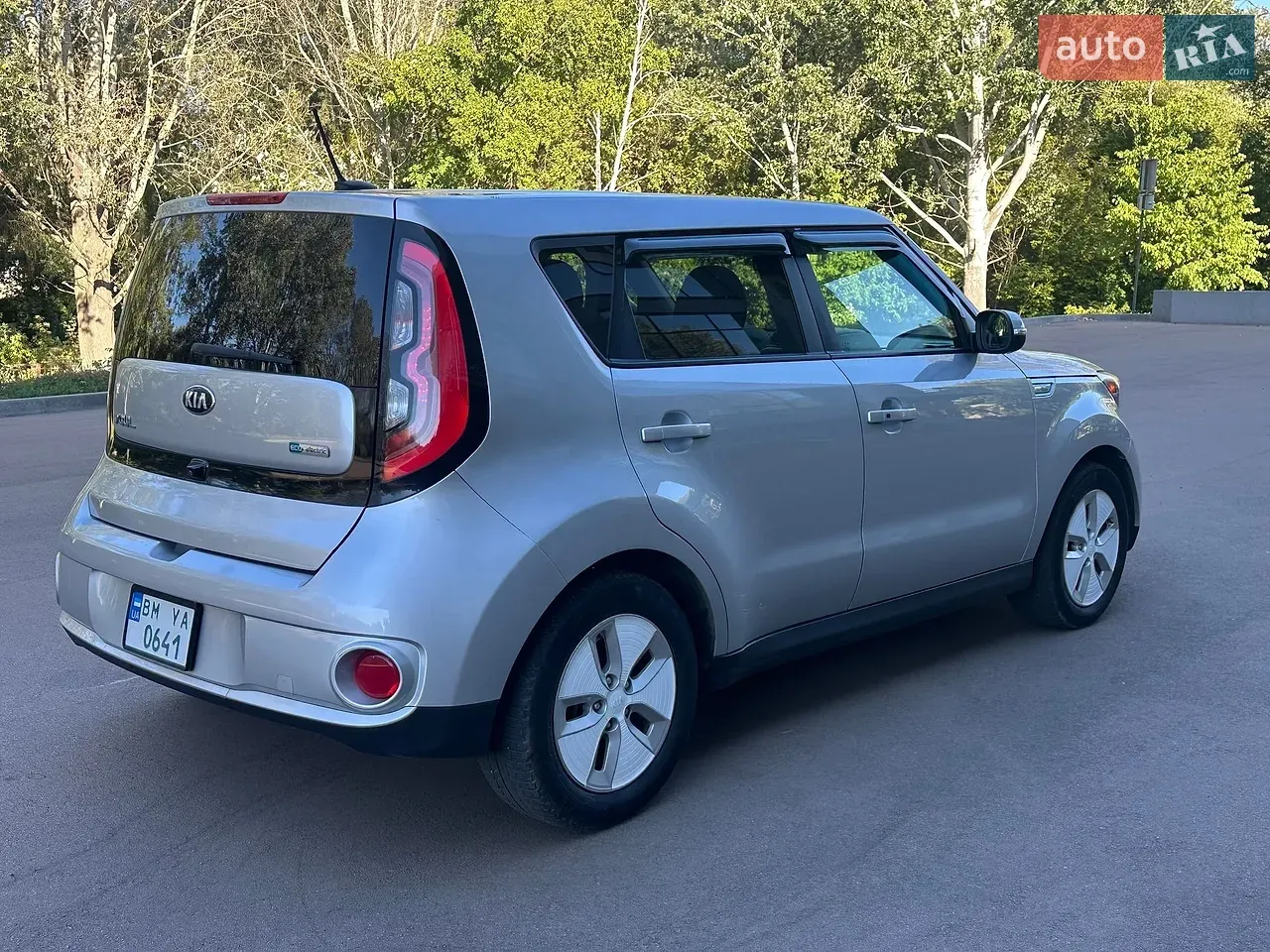 Kia Soul Ev 2015 photo 5