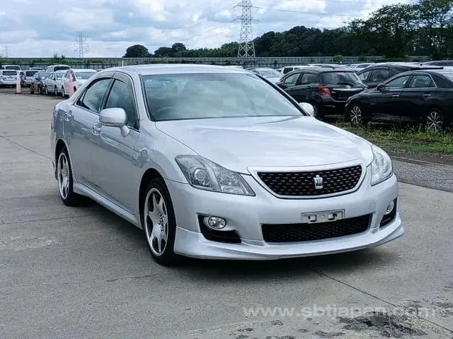 Toyota Crown Athlete