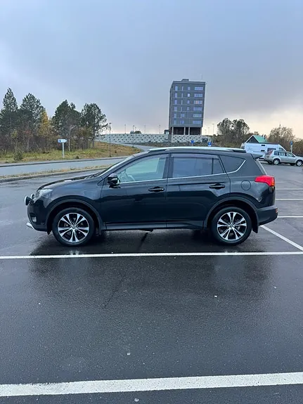 Toyota Rav4 2015 photo 3
