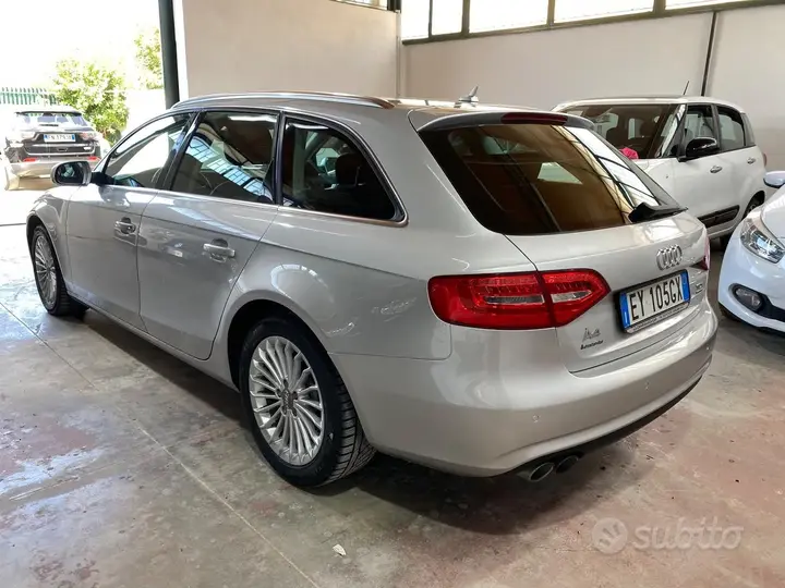 Audi A4 2015 photo 4