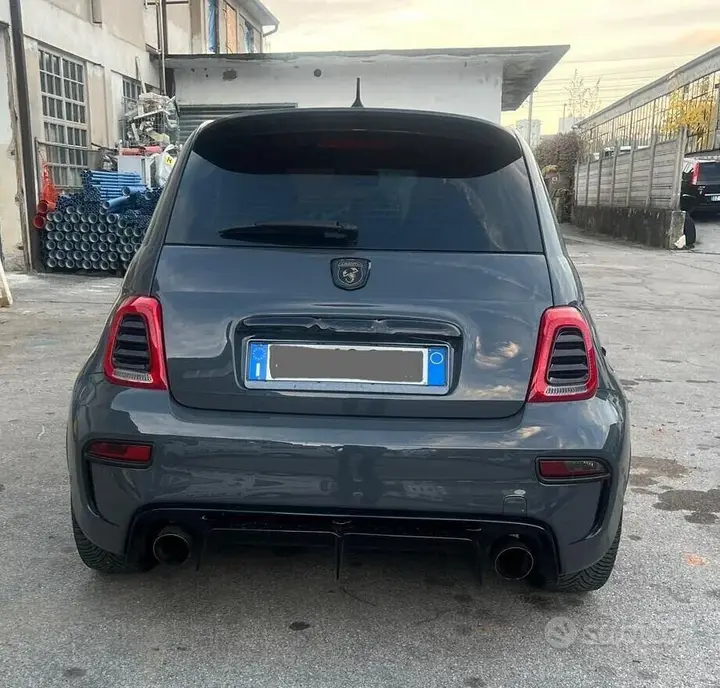 Abarth 595 2019 photo 2