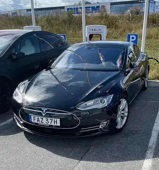 Tesla Model S
