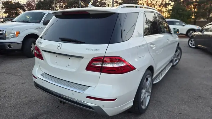 Mercedes-Benz M-Class 2015 photo 4