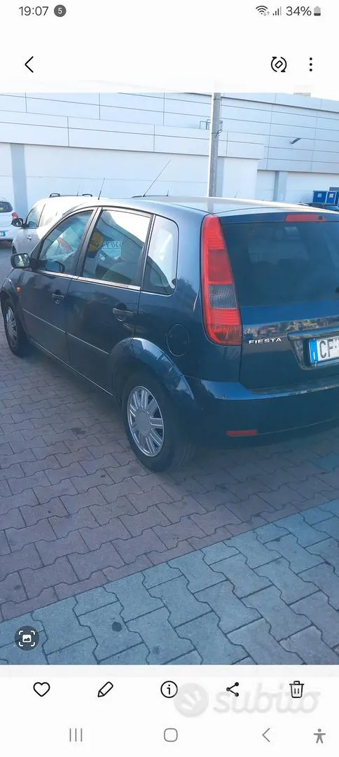 Ford Fiesta 2003 photo 3