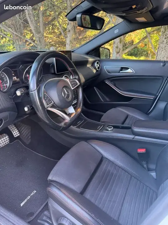 Mercedes-Benz A-Class 2016 photo 2