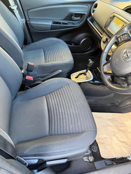 Toyota Yaris 2016 photo 2