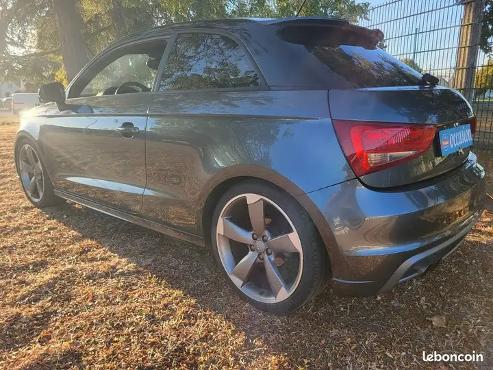 Audi A1 2012 photo 2